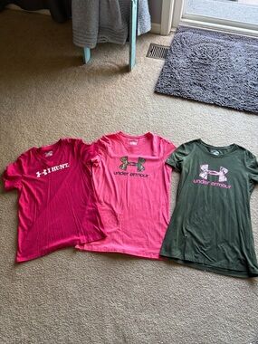 Under Armour women’s Pink & Green Short-Sleeve Logo Tees - Set of 3